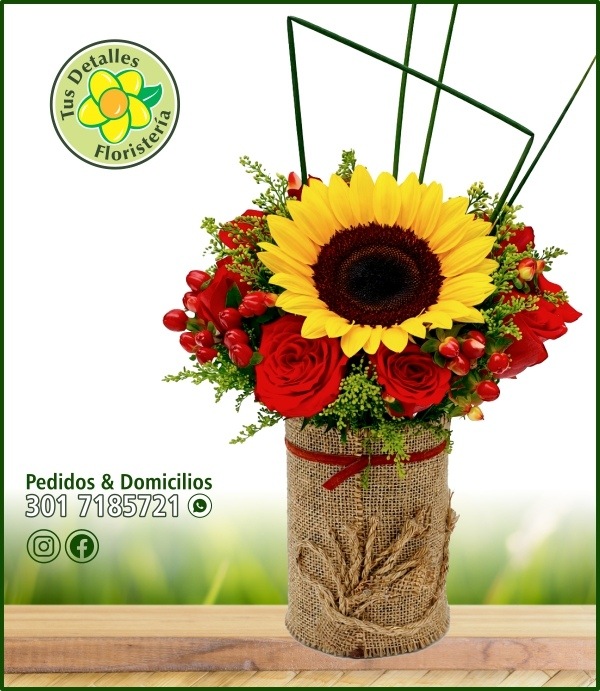 Cilindro Yute 10 Rosas 1 Girasol / $121.000