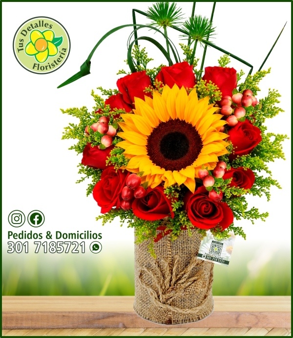 Cilindro Yute 10 Rosas 1 Girasol / $121.000
