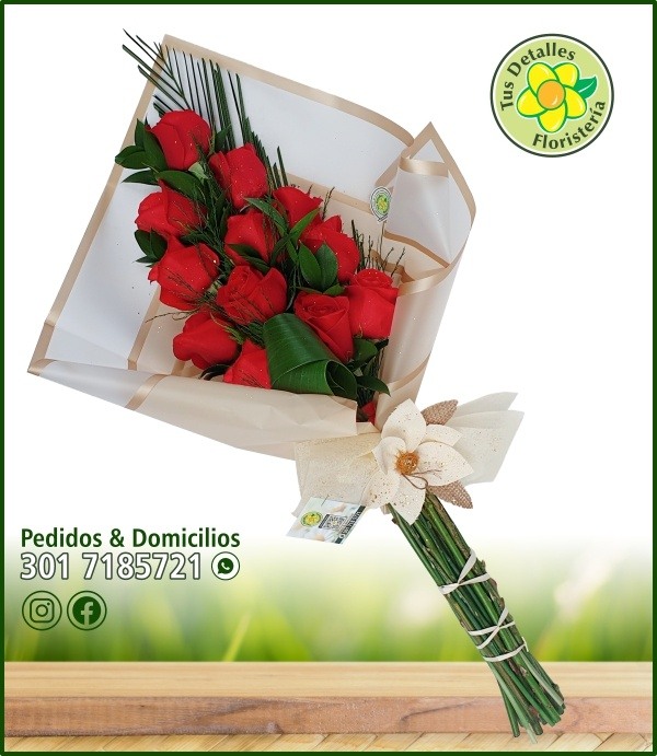 Ramillete # 32 / 12 Rosas / $96.000